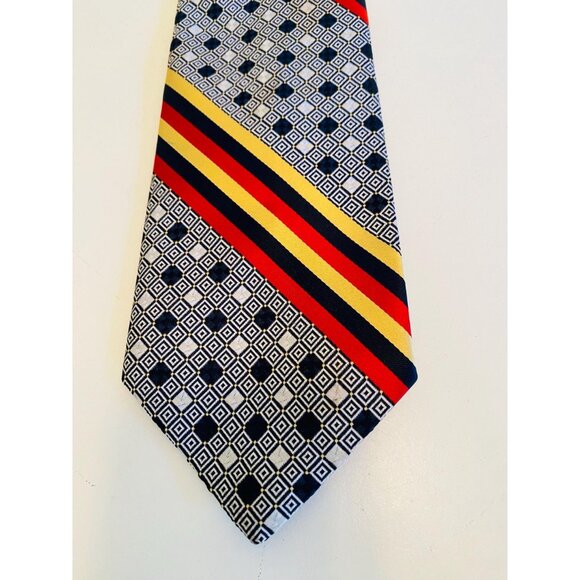 Vintage Tergal Necktie 1970s Geometric Design Tie Costume Design Menswear - Picture 4 of 10